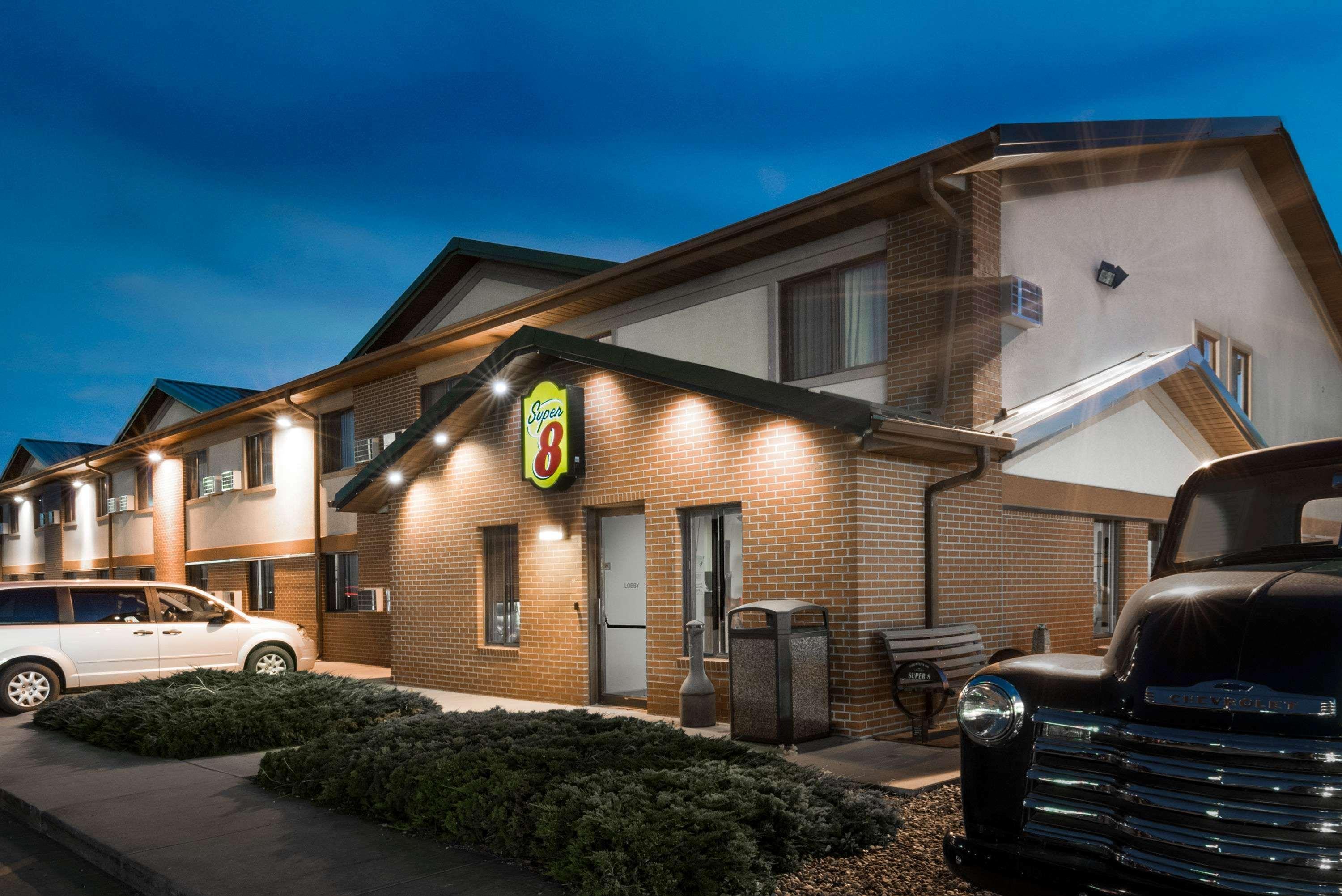Super 8 By Wyndham Murdo Exterior photo