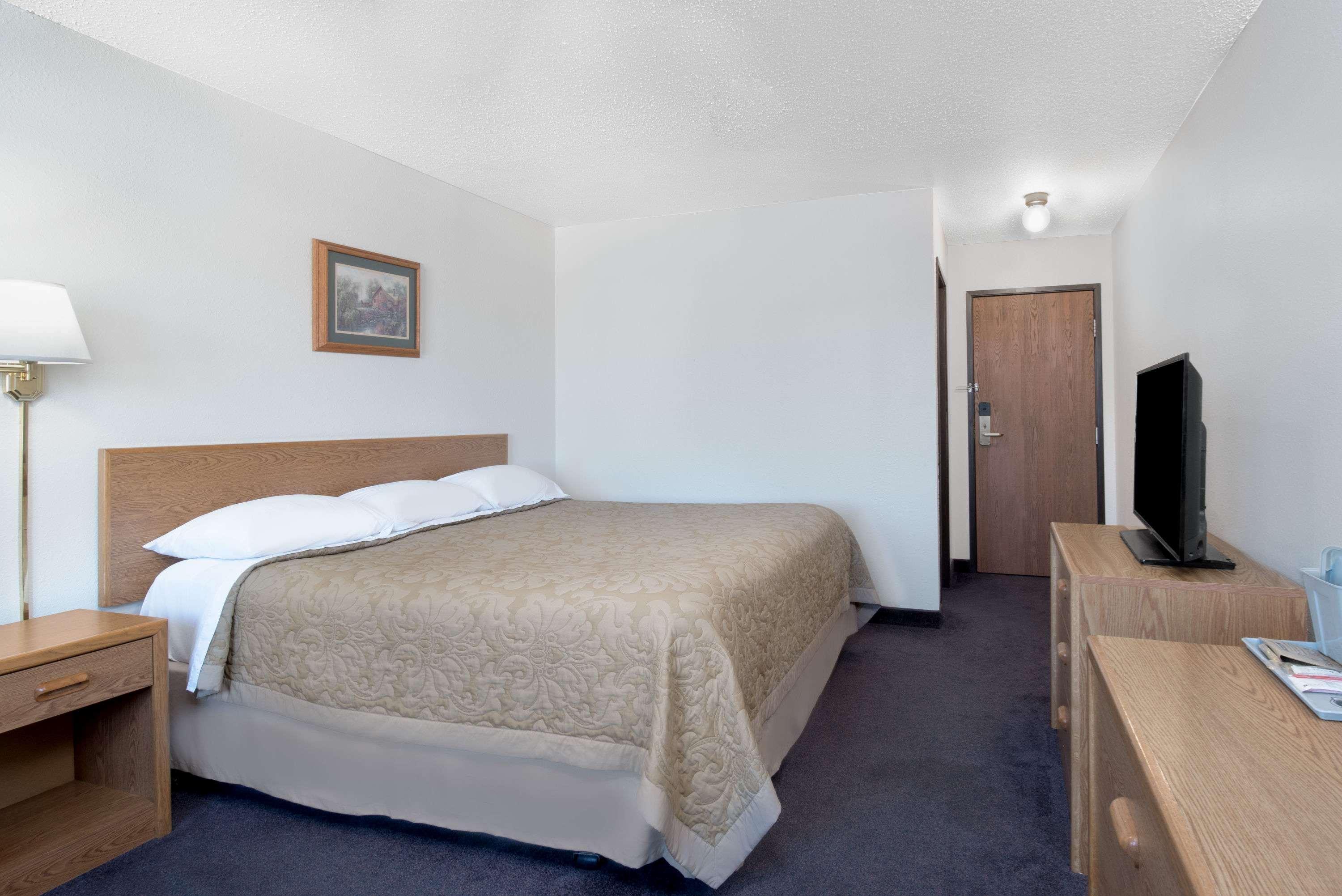 Super 8 By Wyndham Murdo Exterior photo